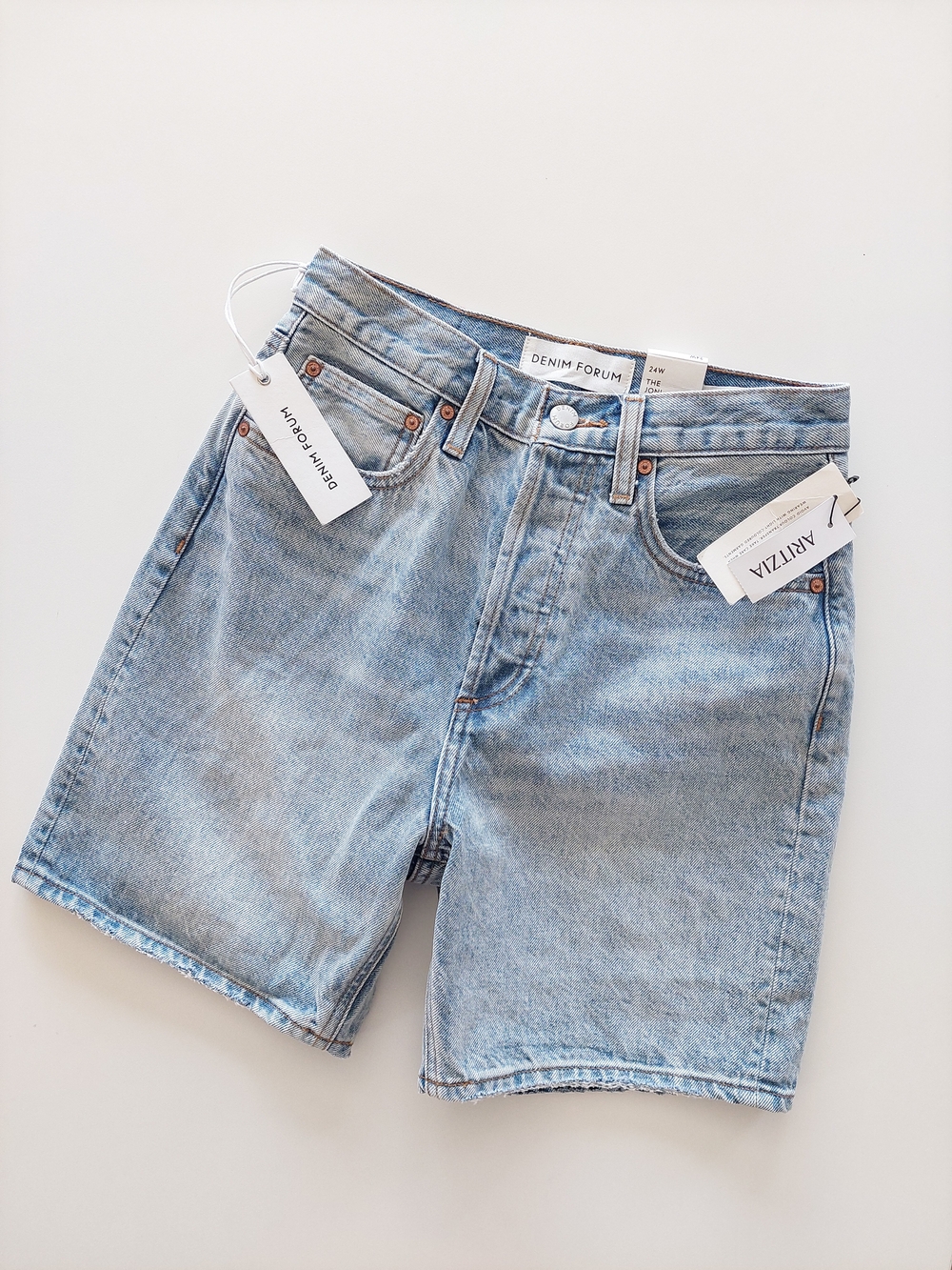 Aritzia Denim Forum Shorts Size 24 XS Light Blue High-Rise Midi NWT